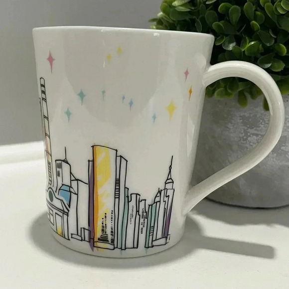 Starbucks 2015 SHANGHAI China Sketched Skyline 12 ounce Mug - Picture 4 of 9